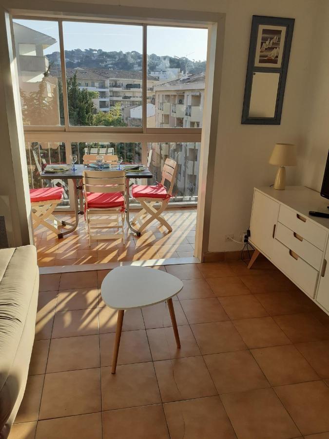 T1 Bis A 50 M De La Plage Sainte-Maxime Bagian luar foto