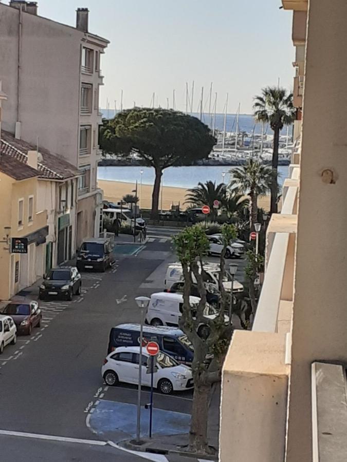 T1 Bis A 50 M De La Plage Sainte-Maxime Bagian luar foto
